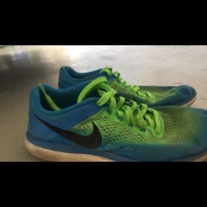 nike running shoes